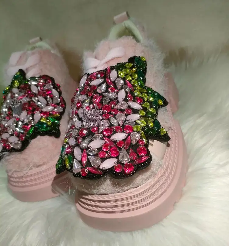 

Sweet Pink Fur Woolen Flower Thick Platform Sole Flats Women Diamond Crystal Round Toe Warm Lace- Up Winter Loafer Shoes