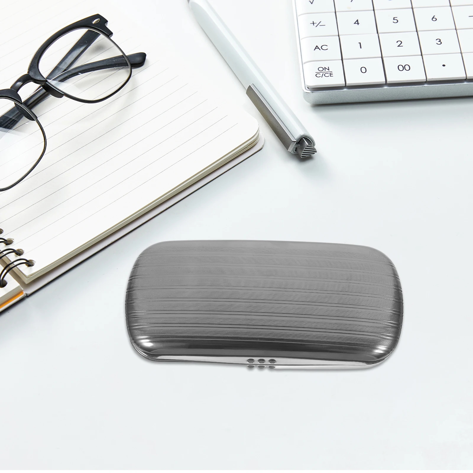 

Aluminum Sunglasses Case Hard Shell Large Capacity Eyeglasses Box for Travel Hiking Metal Glasses Case Lightweight Durable