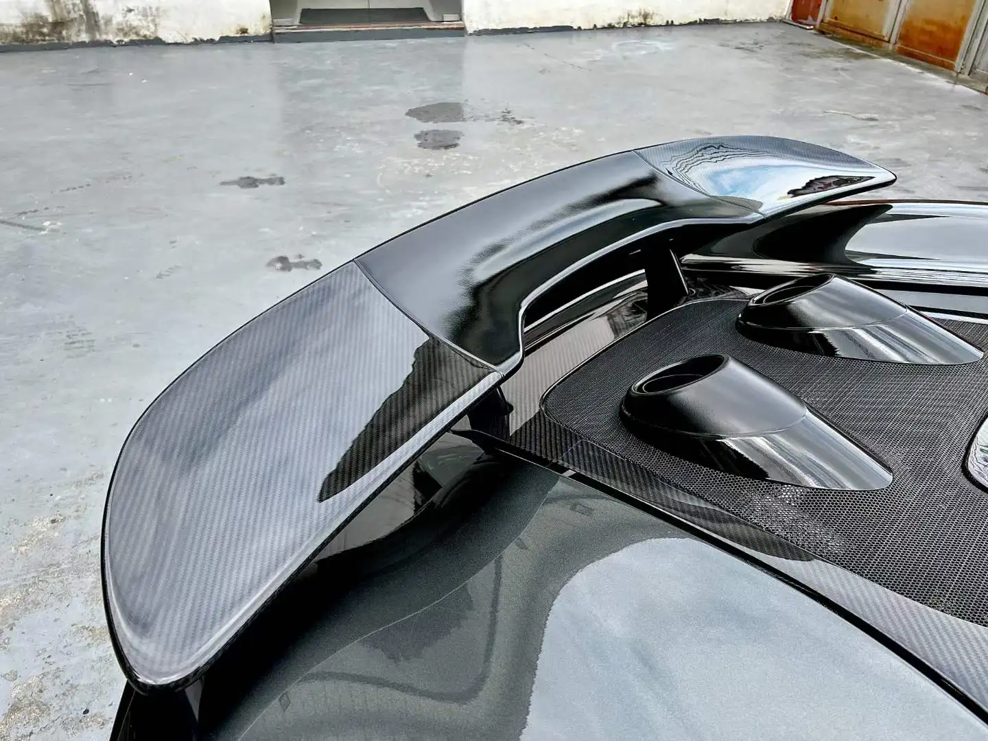 

Upgrade to 600LT Dry Carbon Fiber BodyKit Tail Spoiler Rear Spoiler Wing for McLaren 540C 570S 570GT 600LT Cars