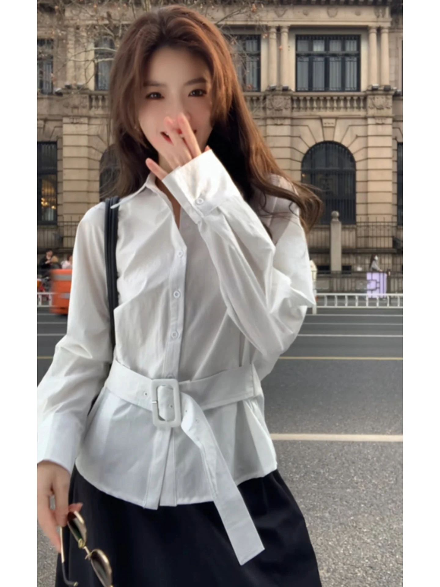 

Белая женская рубашка с длинным рукавом, летний дизайн, с завязками на талии, профессиональный топ для офиса, воротник во французском стиле, дышащая ткань