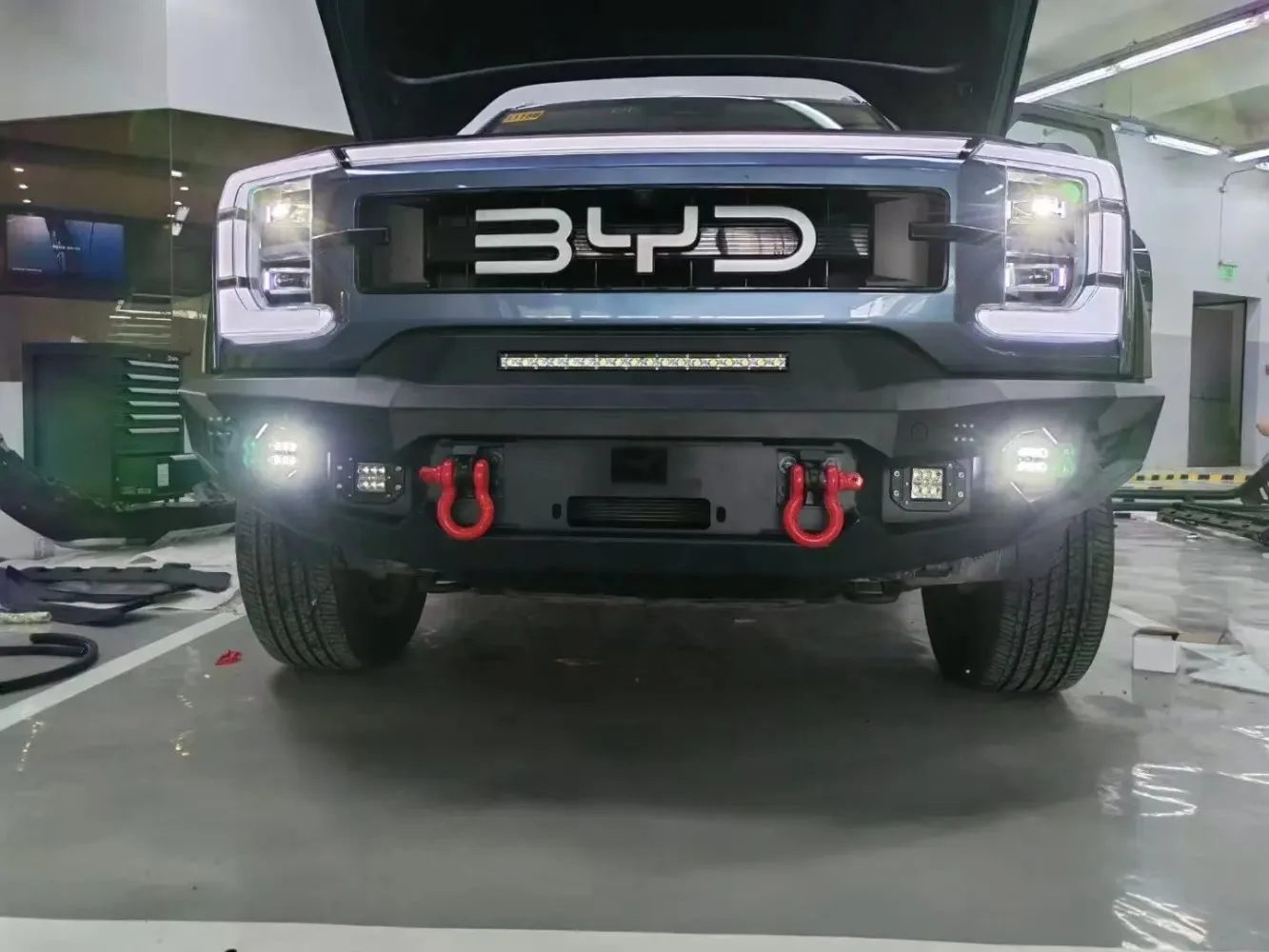 New 4x4 for BYD Shark 6 Exterior Accessories  Steel  Bull Bar Bumper  Front Bumper Step Bumper for Front Position Car