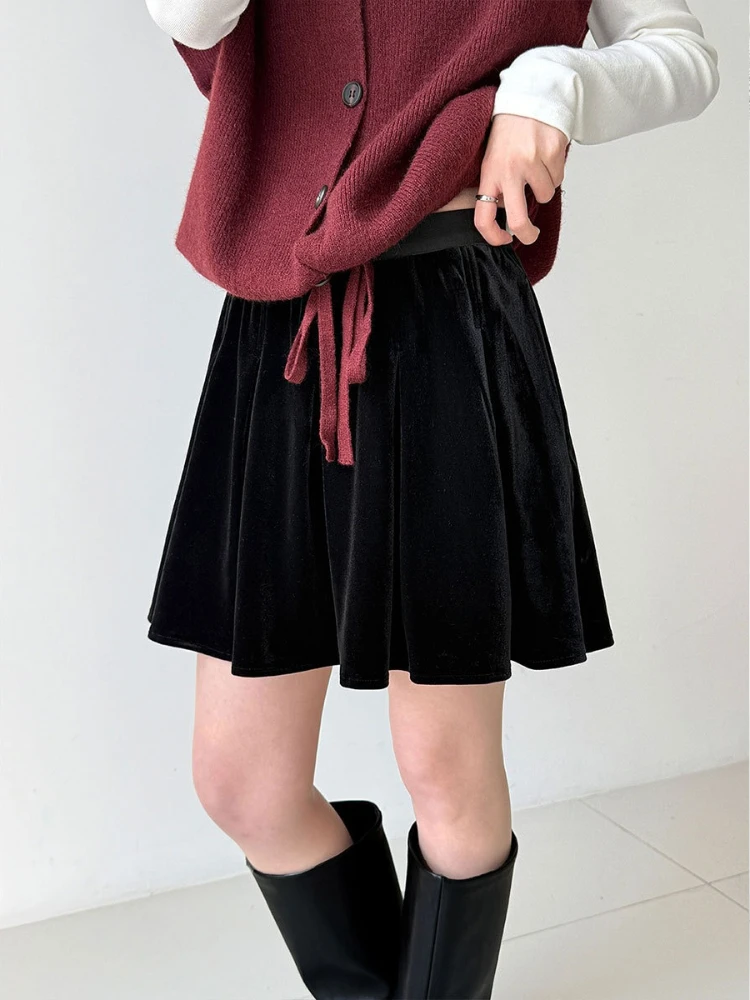 

JIAMI Women Vintage Velvet Mini Skirt 2026 Spring New High Waist A Line Flared Skirt Elastic Waist Casual A Line Pleated Outfits