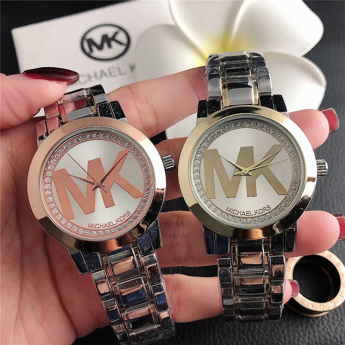 Michael Kors Women Fashion Diamond Inlaid Wristwatch Luxury Design Alloy Quartz Watch Business Leisure Style Chronograph Gift