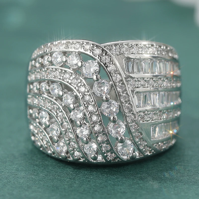 Luxuriöser Eingelegter Weißer CZ Damenring Exquisiter Silberfarbener Geometrischer Ring für Tägliches Tragen und Partys Jubiläumsgeschenk – Detail 1