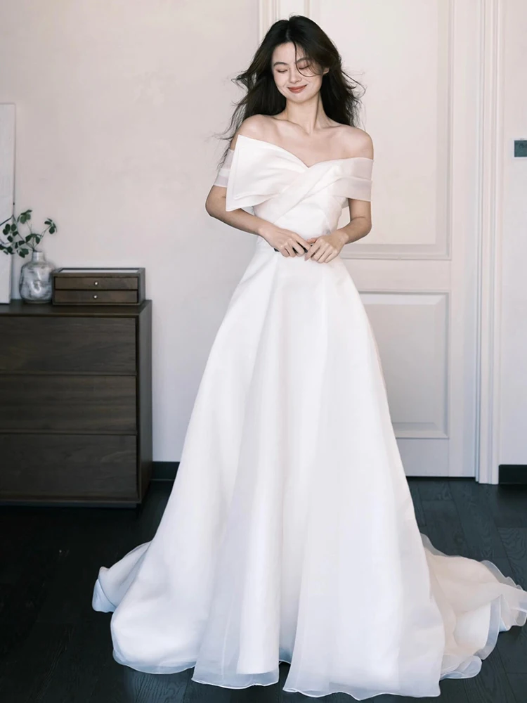 

Элегантное свадебное платье на одно плечо, простое, белое, для церемоний на открытом воздухе, в лесу, с длинными рукавами