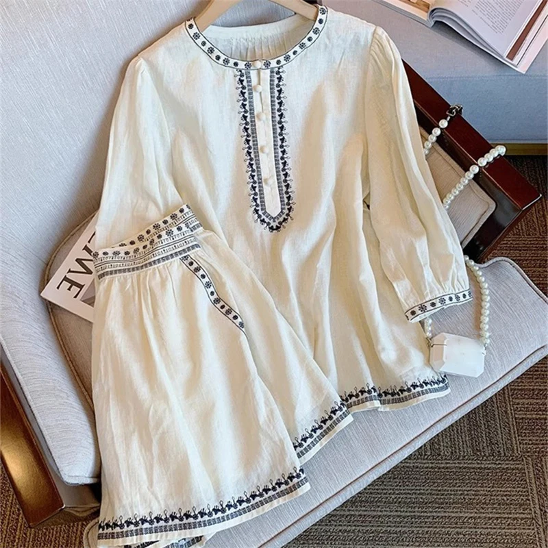 

Bohemian Embroidered Cotton Linen Shorts Set Women Summer O-neck Loose Blouses + High Waist Casual Short Pants 2 Piece Sets