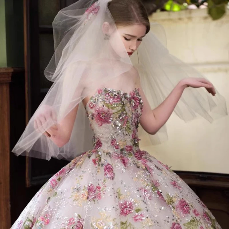 화려한 플로럴 볼 가운 웨딩드레스 스트랩리스 스윗하트 네크라인 반짝이는 스팽글 브라이덜 드레스 2025년 신규 맞춤 제작