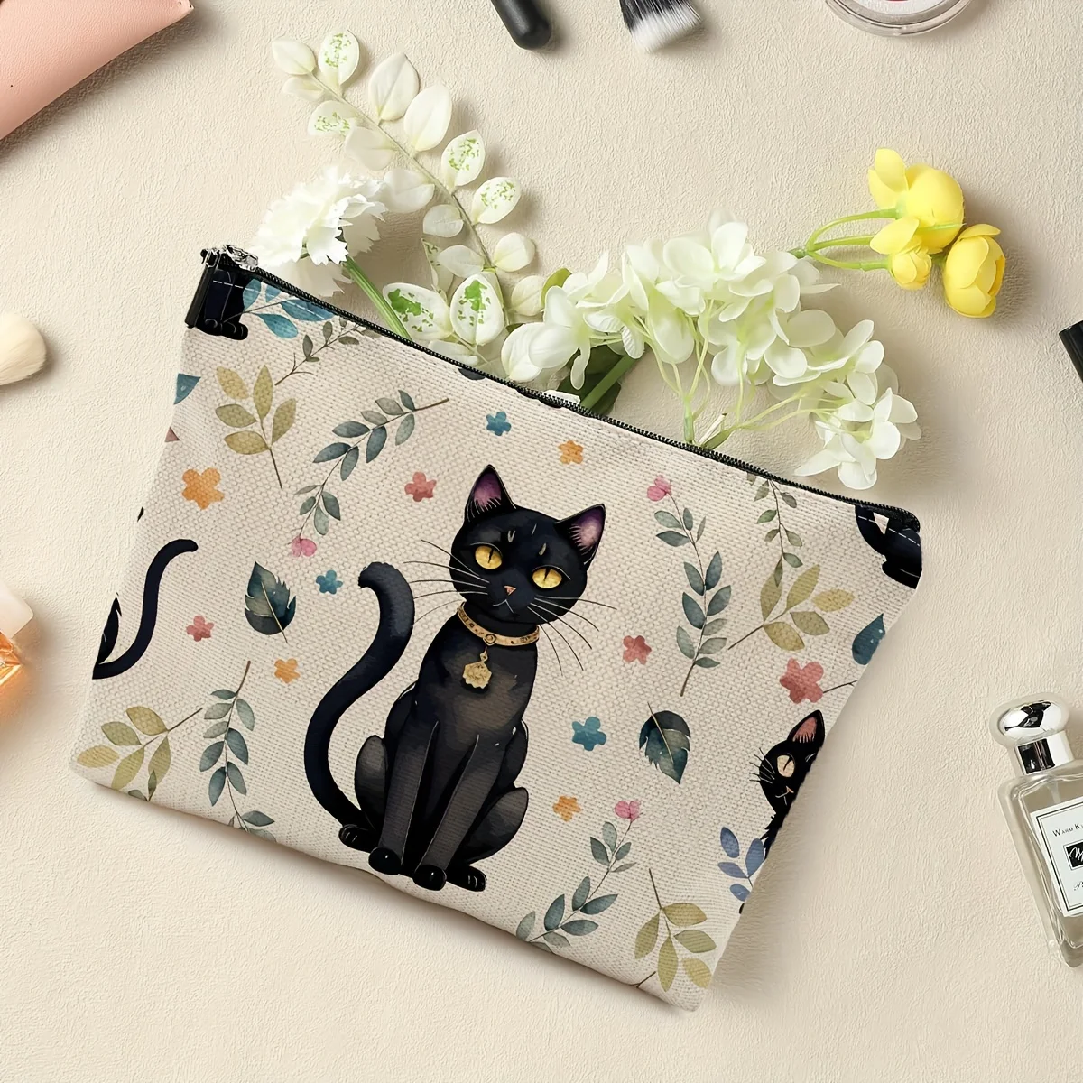 Adorable Black Cat Cosmetics Bag Stylish & Durable Travel Organizer -Perfect Portable Toiletry Bag for Fun, Convenient Storage