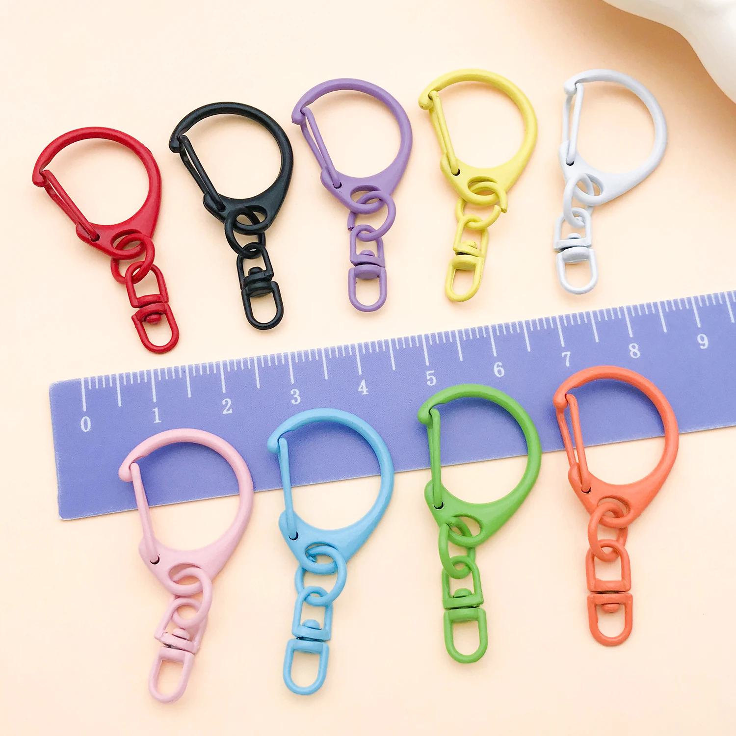 30pcs 18x41mm Zinc Alloy Paint D-Shaped Buckle With 8-Character Universal Buckle Dog Buckle DIY Key Chain Bag Pendant view 3