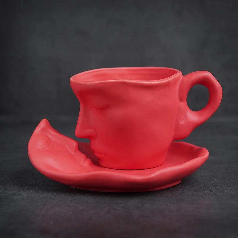 Matte ceramic coffee cup and dish set European vintage bar creative gift sculpture couple mug