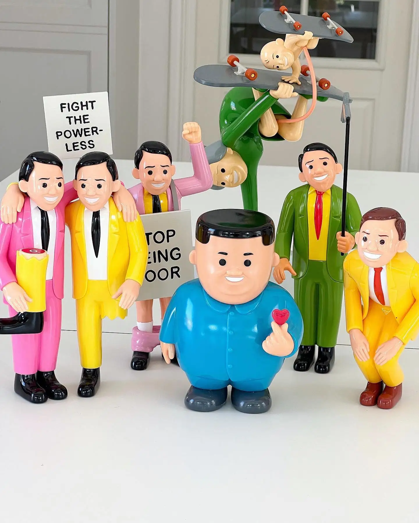 Hand Drawn Character Statues,Family Gift Sculptures And Decorations, Exquisite Collection And Handmade Joan Cornella