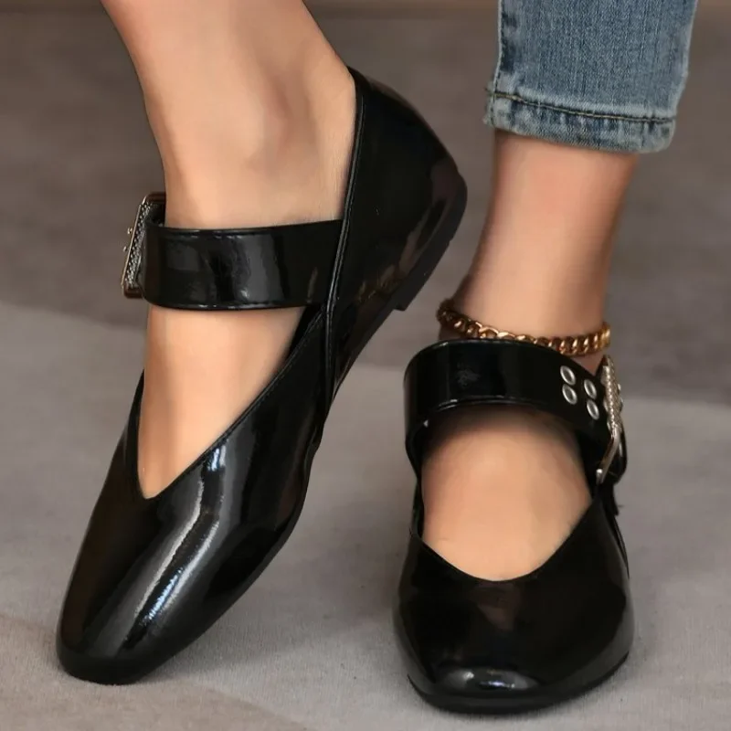 أحذية نسائية مسطحة موضة متعددة الاستخدامات بمقدمة مدببة بطبعة الفهد أحذية ماري جين الفرنسية أحذية نسائية صيفية جديدة بنعل ناعم