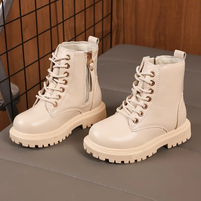 

Детские модные кожаные ботинки с боковой молнией. Детские короткие сапоги с круглым носком. Осень-зима 2024, новые ботильоны для девочек с мягкой подошвой.