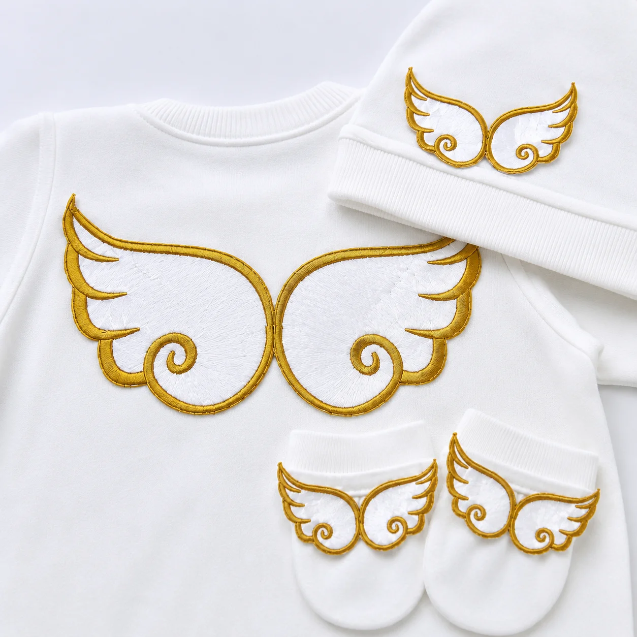 Newborn Baby 4pcs Footed Romper Set Gold Angel Wings Embroidery White Infant Jumpsuit Hat Mitten Shoes for Photography Gift
