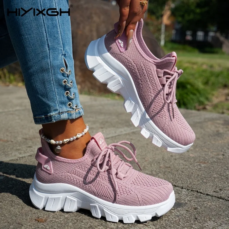 Women's 2025 Spring Knitted Shoes Lightweight Breathable Mom Shoes Plus Size Comfort Non-Slip Casual Flat Sole Slip-On