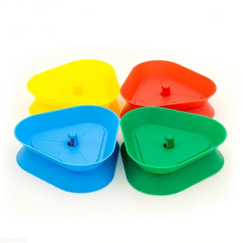 Triangle Shaped Playing Card Holder 4Pcs Set Lazy Poker Seat Board Game Stand For Children Seniors Free Hands Accessories