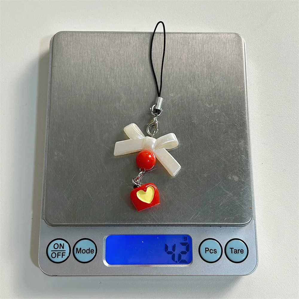 Pendentif perlé à noyau de pomme, nœud mignon, chaîne de téléphone portable, cœur de fille, pendentif pomme d'amour rouge doux