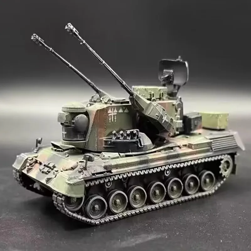 

AM 1/72 Scale Ukrainian Version of The German Cheetah Self-propelled Anti-aircraft Gun Air Defense Tank Finished Model