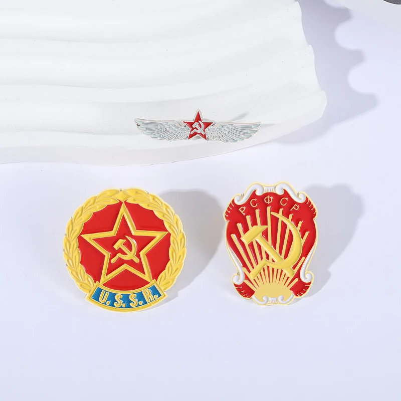 Soviet Stars and Wings Badge Enamel Pins Hammer and Sickle Pattern Red Medal of Honor Brooch Bag Lapel Badge Collect souvenirs view 5