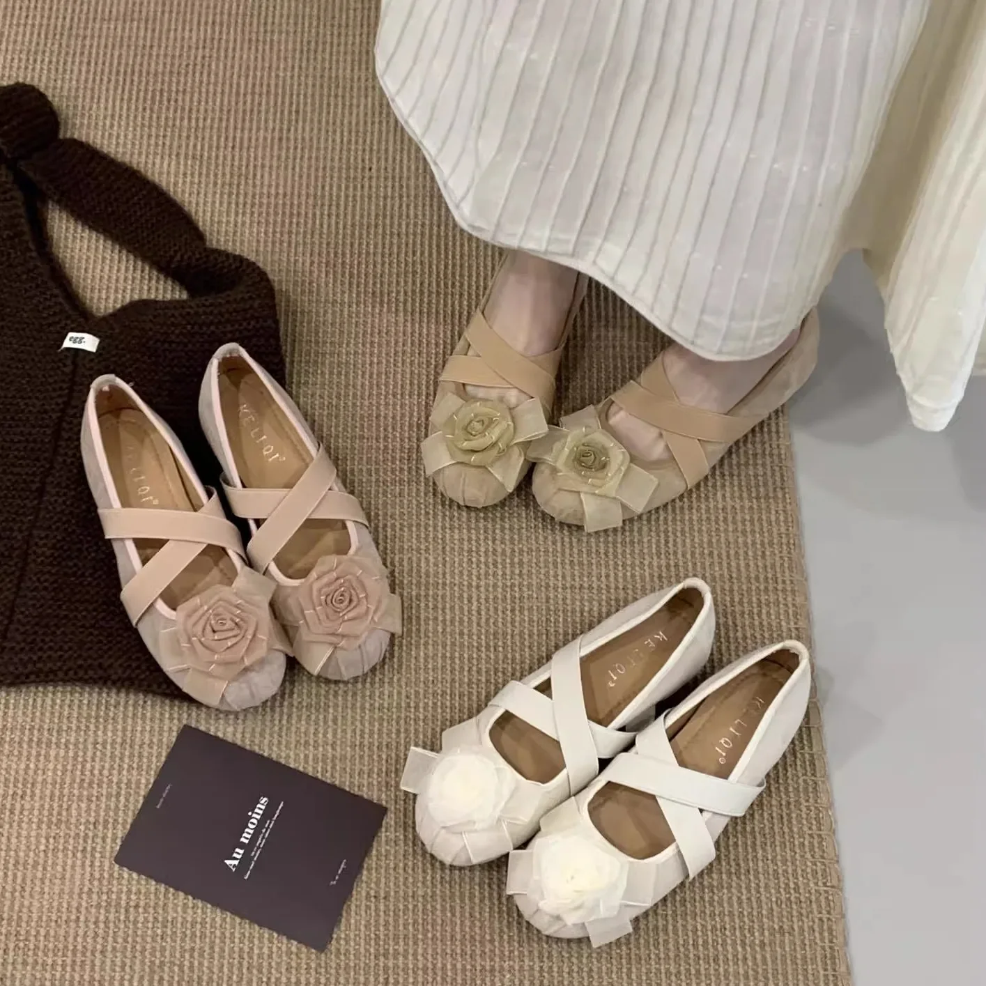 レトロな女性の靴浅い口バレエフラットローファーファー付きエレガントな女性の靴秋の新しい夏のバレリーナスリッポンコンフォ