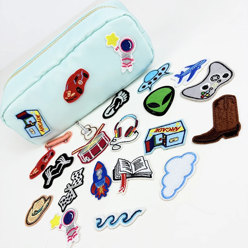 20pcs Space UFO Sickers Aliens Patch Embroidered Patches for Clothing Parches Alien Stripes Badges Iron on Patches for Clothes