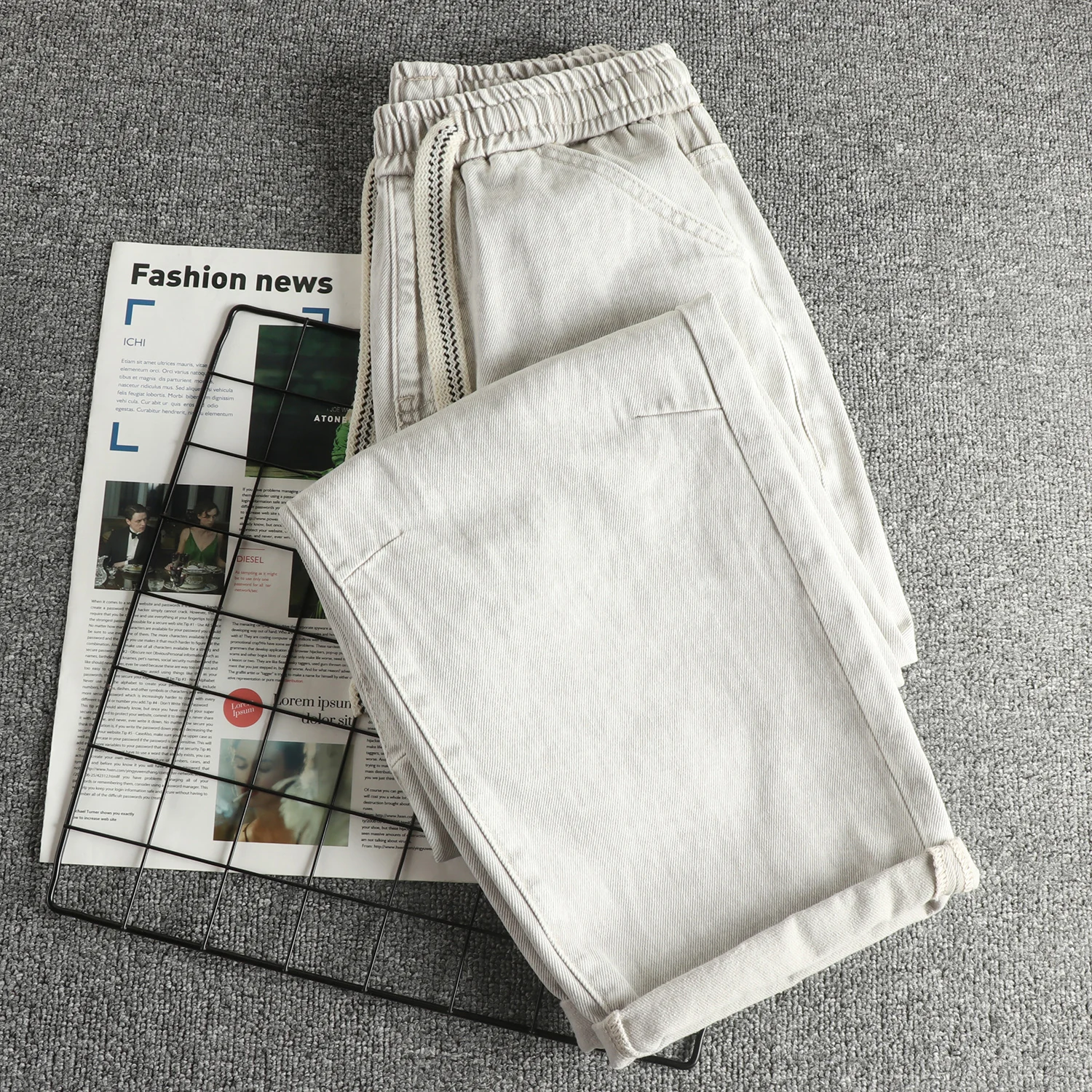 100% コットン ヘビーウォッシュ加工 ダメージ加工 メンズジーンズ ルーズストレートレッグ スリミング トレンドパンツ