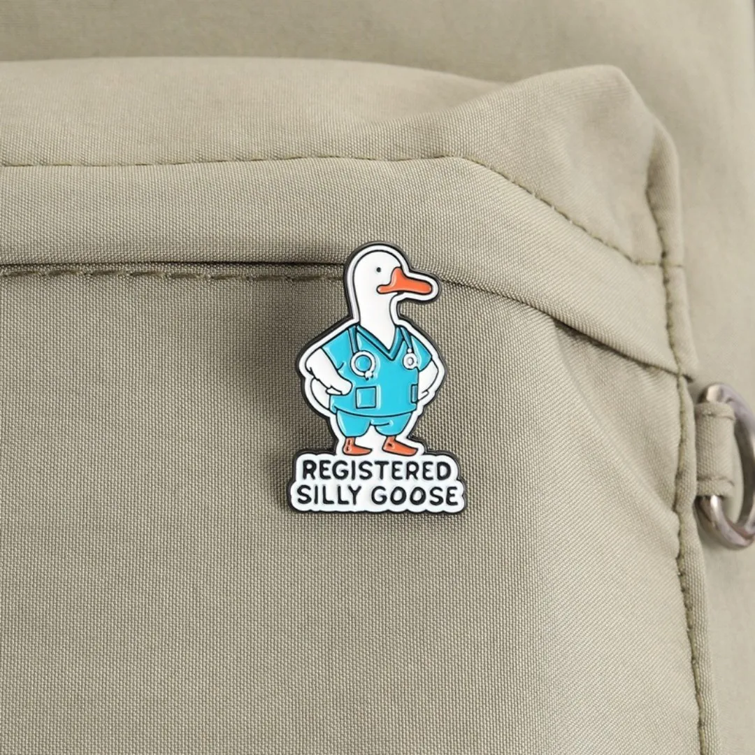 Silly Goose Medical Enamel Pin Tie Lab Coat Waterfowl Portrait Brooch Badge Jackets Decorate Clothing Present For Med Students