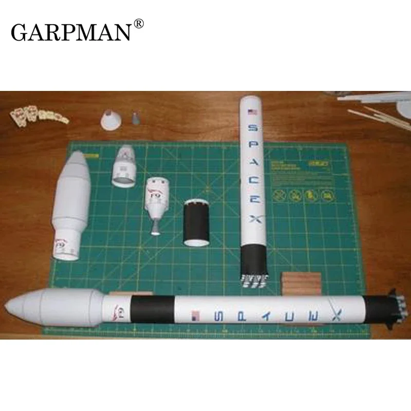 1/100 USA SpaceX Falcon 9 Rocket 3D Paper Model Puzzle Student Hand Class DIY Space Papermodel Toy