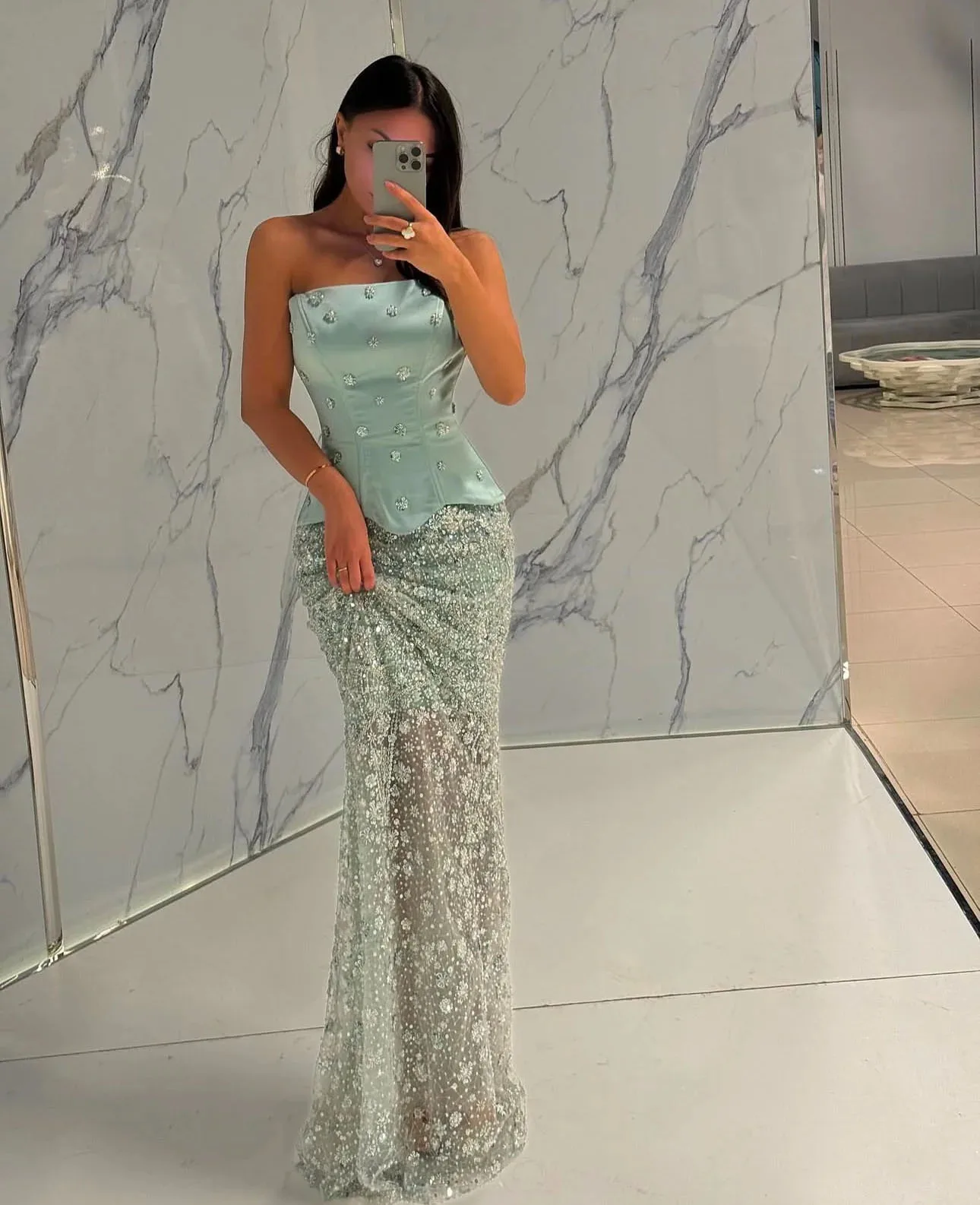 فستان سهرة كريستال فاخر بدون حمالات 2025 أنيق خارج الكتف لحفلات الزفاف فساتين حورية البحر حسب الطلب #1