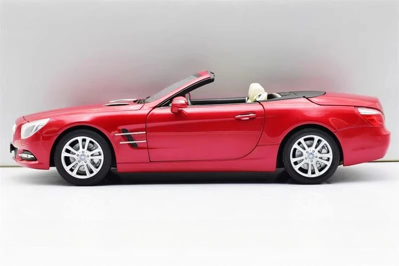 Flaw NOREV Diecast1/18Scale Mercedes-Benz Classe SL(R231) Nuova generazione in rosso con porte senza telaio Modello di auto in lega Giocattoli per ragazzi