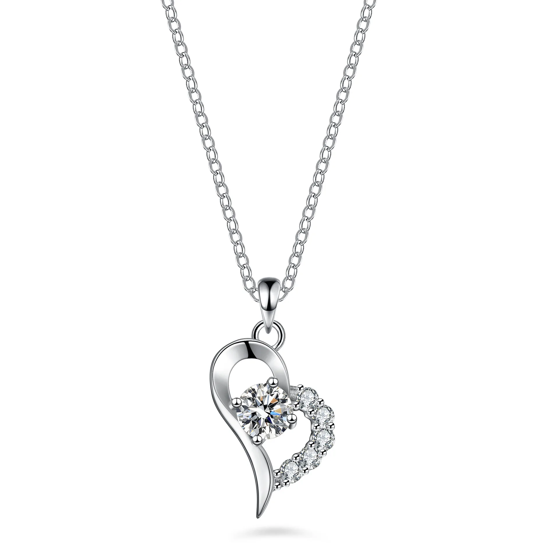 

S925 Sterling Silver Pendant Moissanite Necklace Women's Fashion Heart Collarbone Chain Jewelry