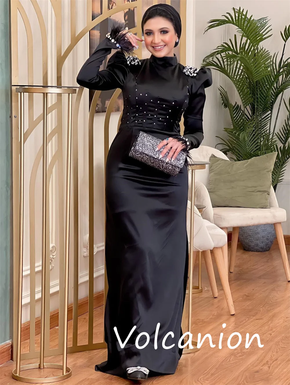 Tamanhos personalizados disponíveis charmeuse lantejoulas plissado a linha gola alta vestidos longos sob medida ocasião retro