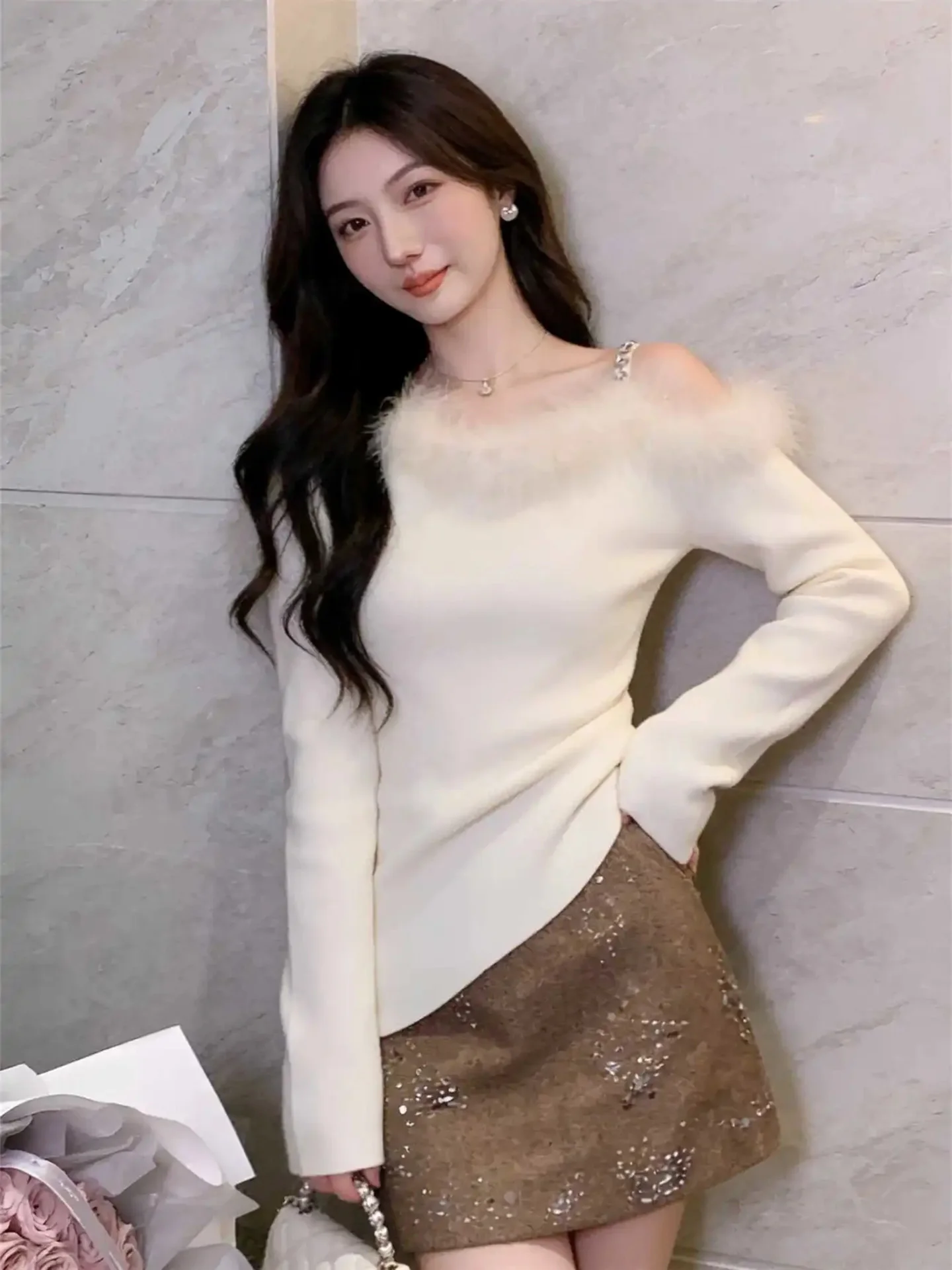 

Spring 2026 Women's Knitted Sweater Slim Fit Waist Cinched oulder Asymmetrical Collar Sli Warmth Casual Long Sve