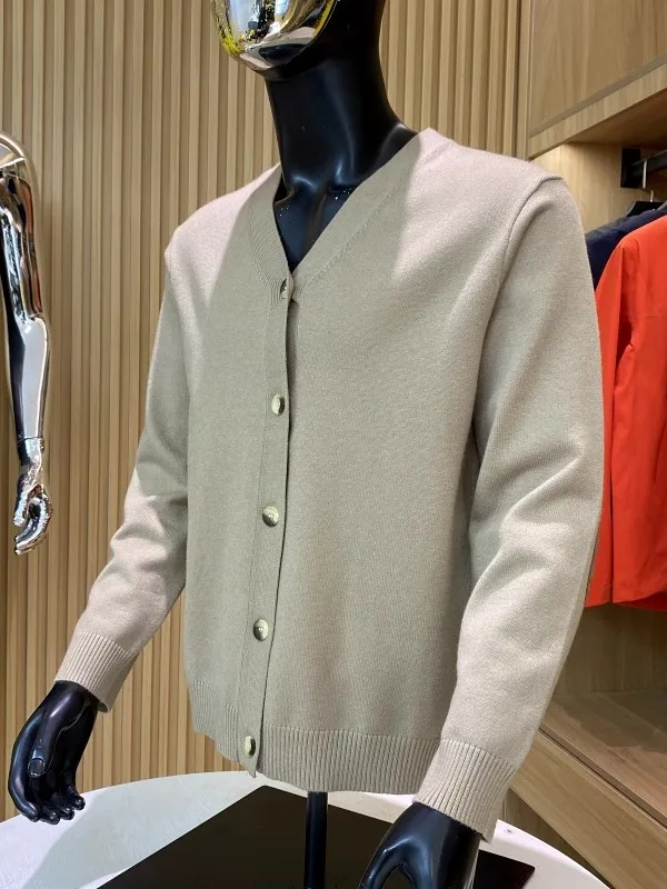 Ele Gentleman Knitted Sweater V-Ne Long Sve Faionable Autumn Winter Men's Suede Patchwork Pure Color Youth Sle