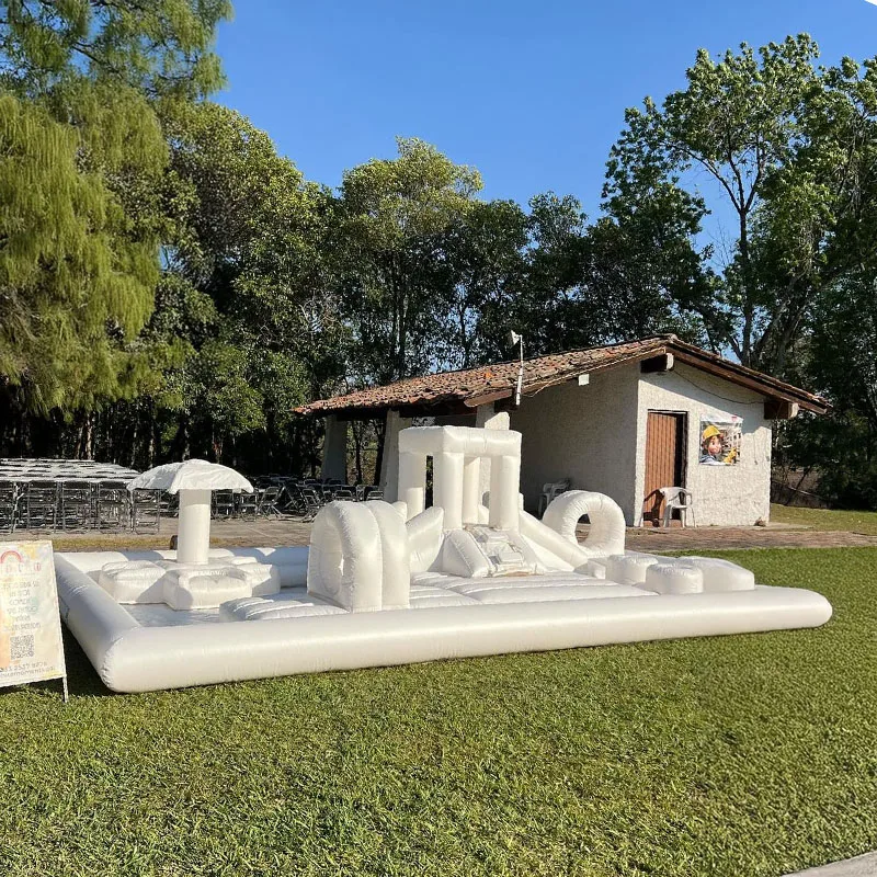 2025 Nueva y elegante colchoneta inflable para salpicaduras, tobogán para parque acuático con equipo de juego suave y pozo de bolas, diversión al aire libre para niños