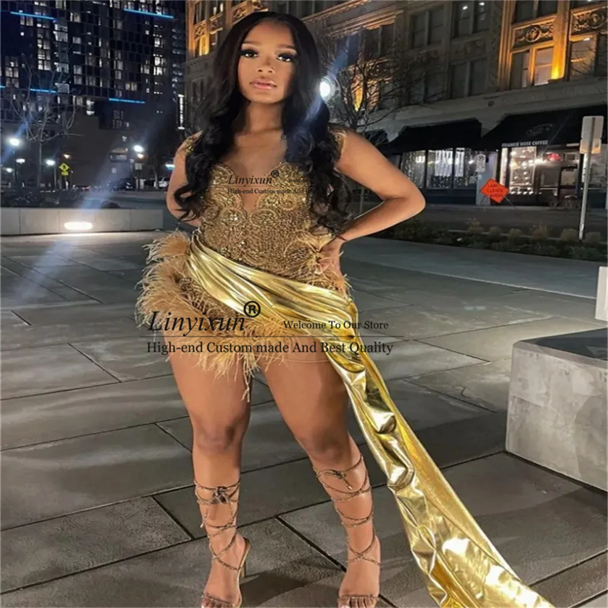 Gold Sweetheart Short Prom Dress For Black Girls Beaded Crystal Feathers Homecoming Party Dress With Tail Mini Abiti Da Cocktail