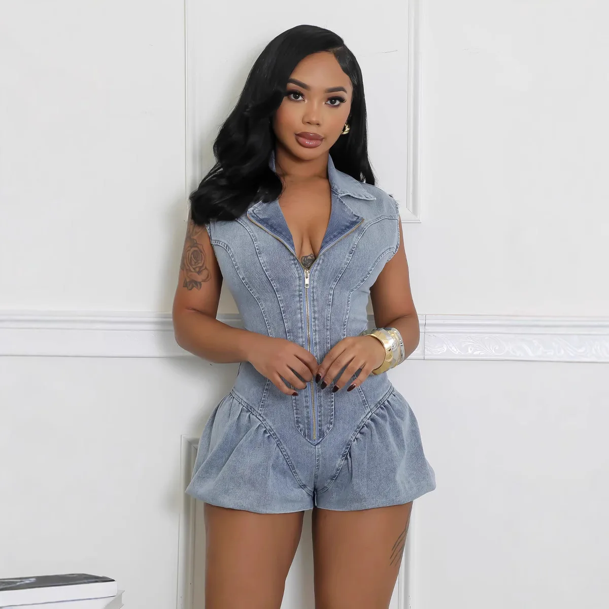 

European American Fashion Sexy Zipper Denim Jumpsuit. New Summer Slim-fitting Stretch Sleeveless Bubble Short Jumpsuit for Women