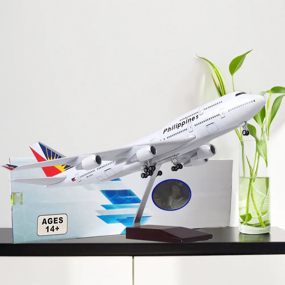 

47CM Scale Philippine Airlines B747 Airplane Model Philippine Airlines Model Plane 18.5 Inches Length with LED Lights High