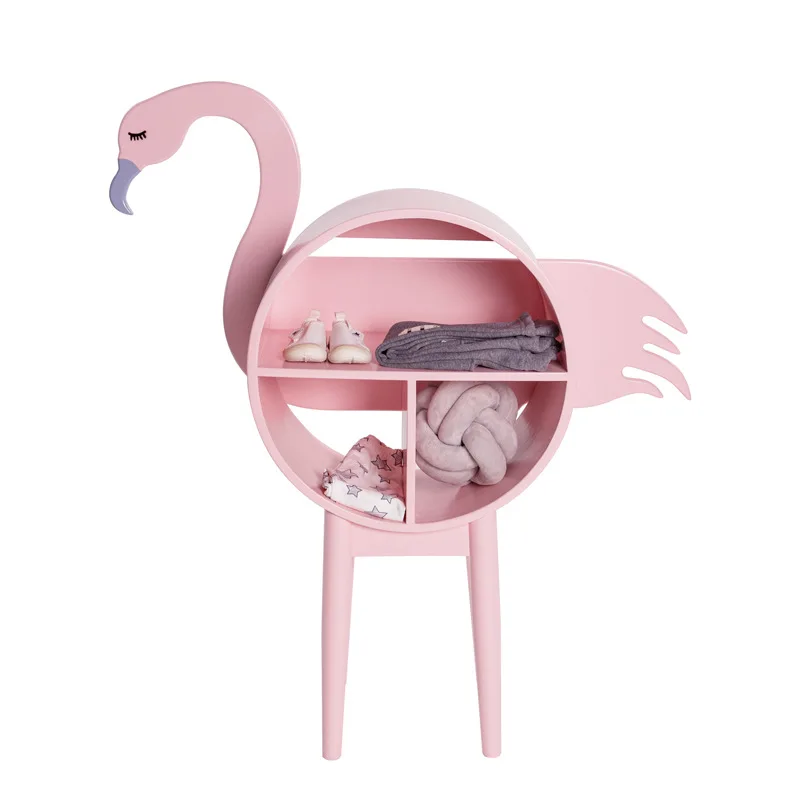 Round cabinet girl's heart floor ornaments are arranged in Internet celebrity stores and display shelves