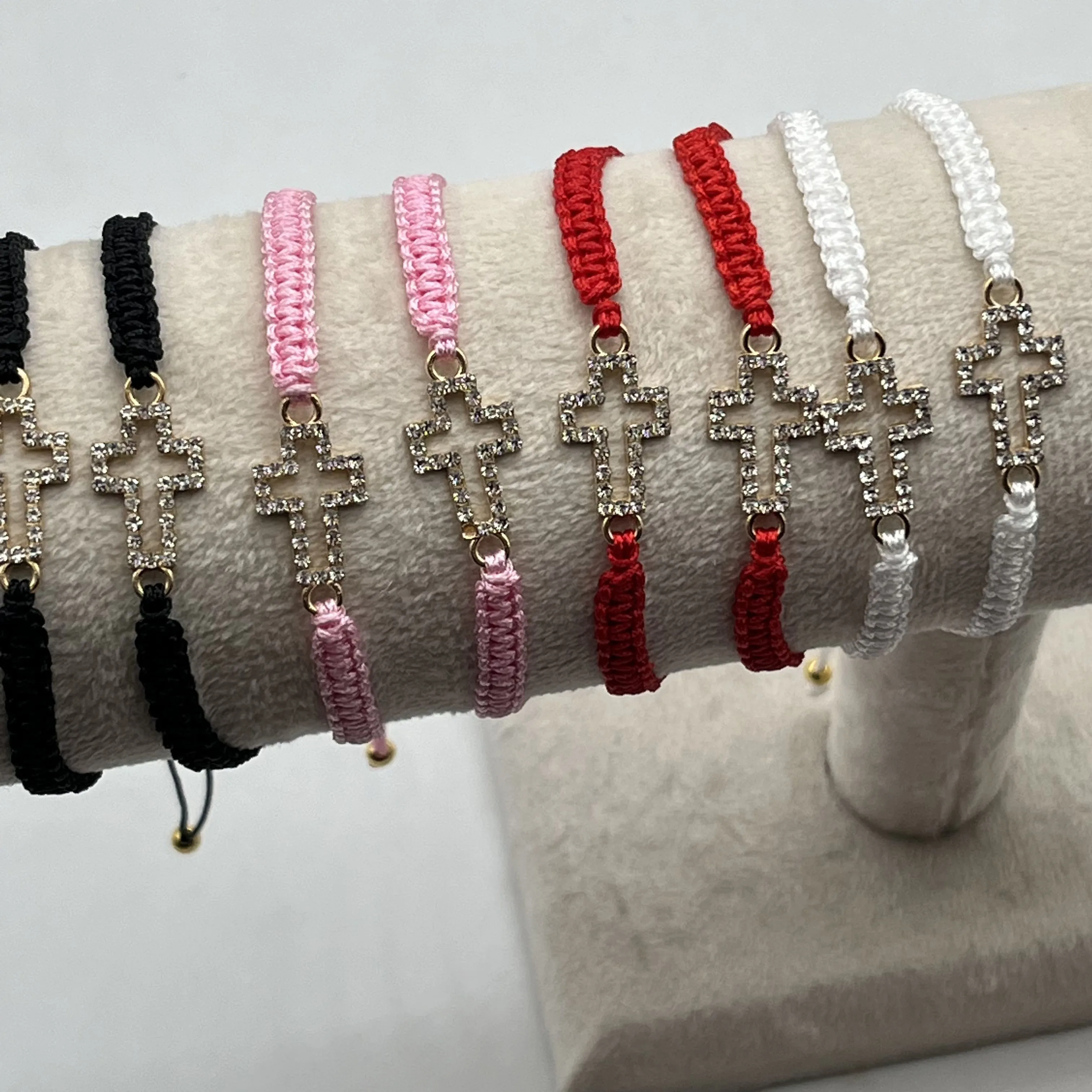 europeu-e-americano-mao-tecido-quente-vendendo-ouro-oco-cruz-pulseira-moda-amizade-casal-no-oracao-pulseira