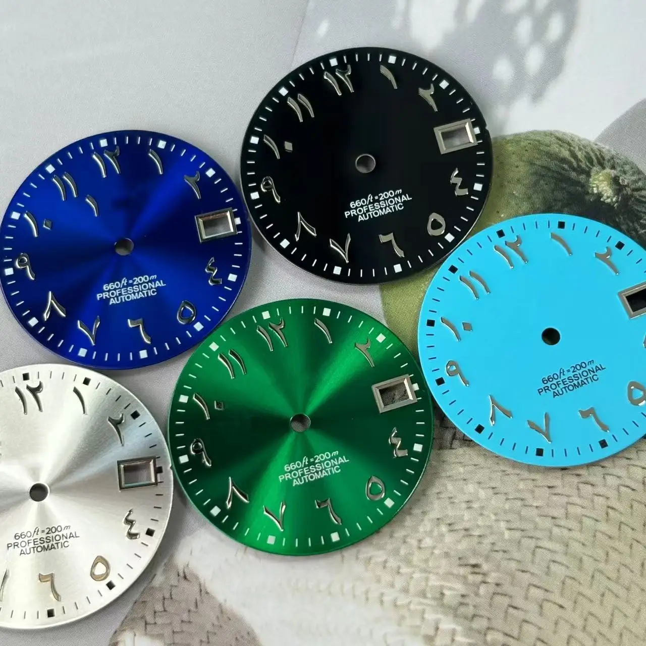 

28.5mm calendar watch accessory dial face, suitable for NH35 movement, luminescent replacement Arabic numerals