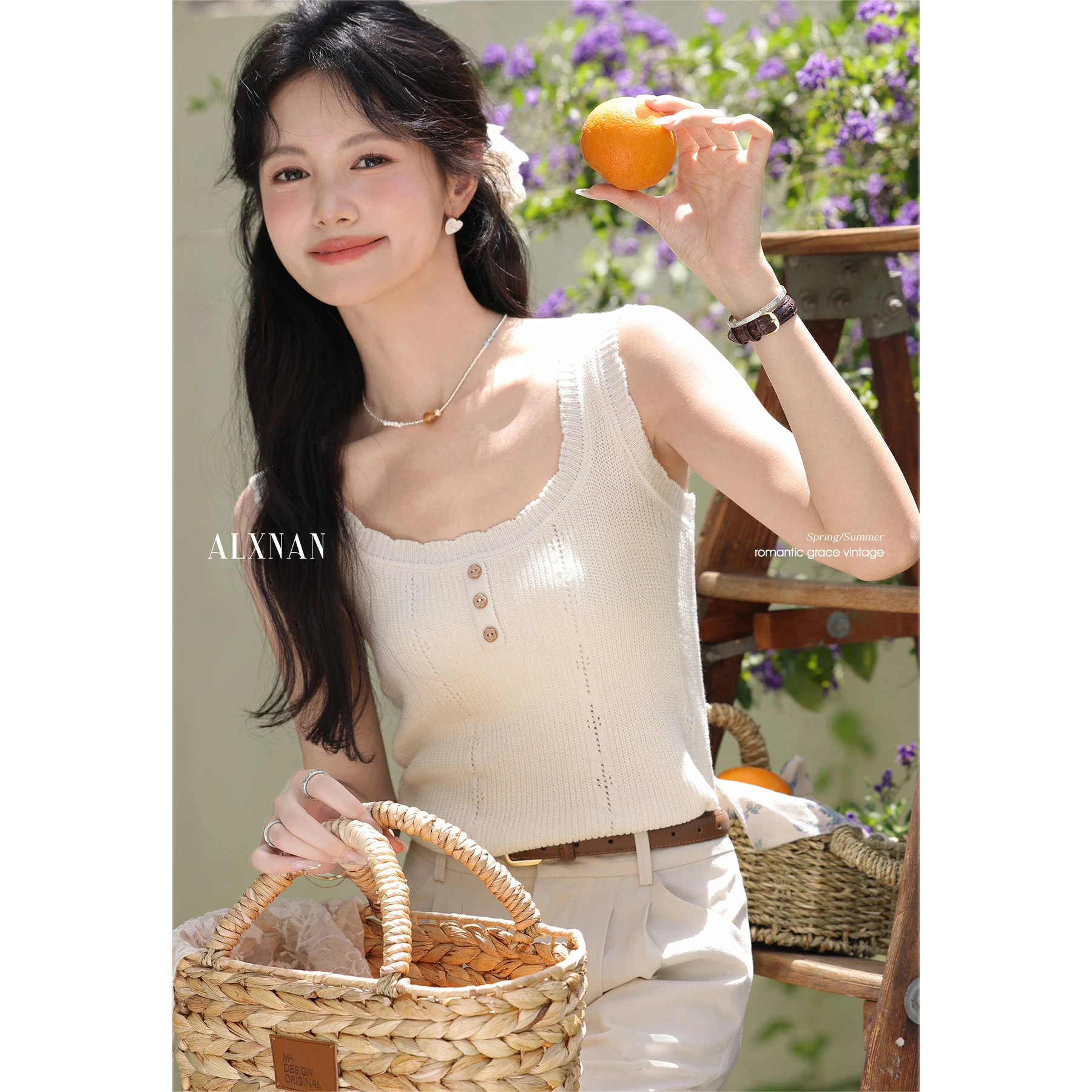 

ALXNAN Women's Tank Tops Elegant Slim-fit Knit Camisole 2025 Summer Apricot Wave Hollow-Out Knit Casual Sleeveless Tops L55729
