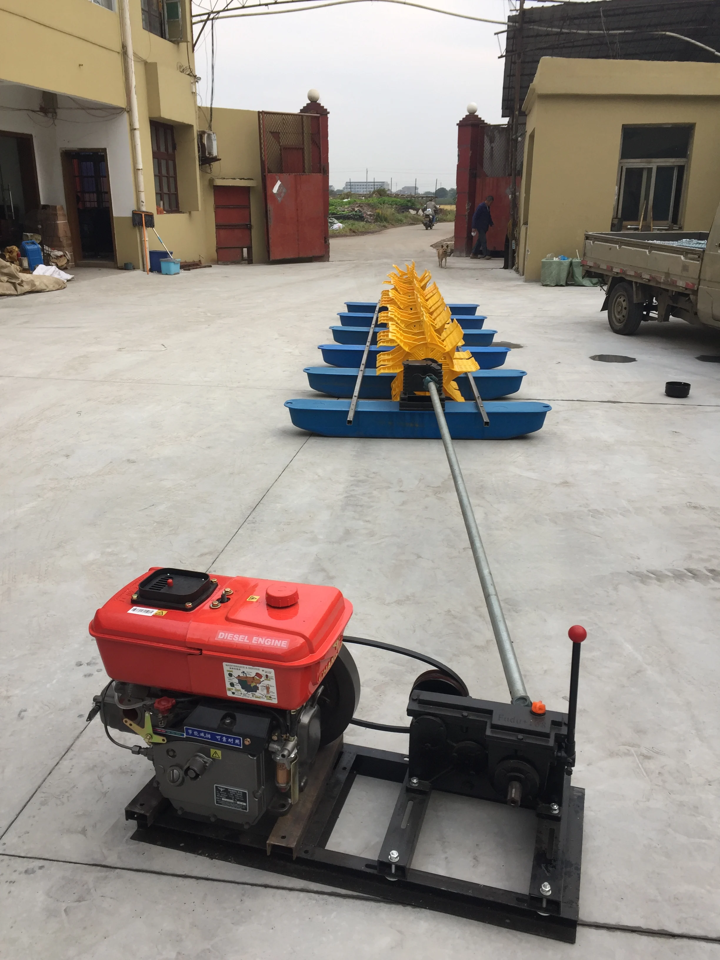 16 Impellers High Power Diesel Powered Stainless Steel Paddle Wheel Aerator Motor Pump for Fish Shrimp Aquaculture Energy Saving