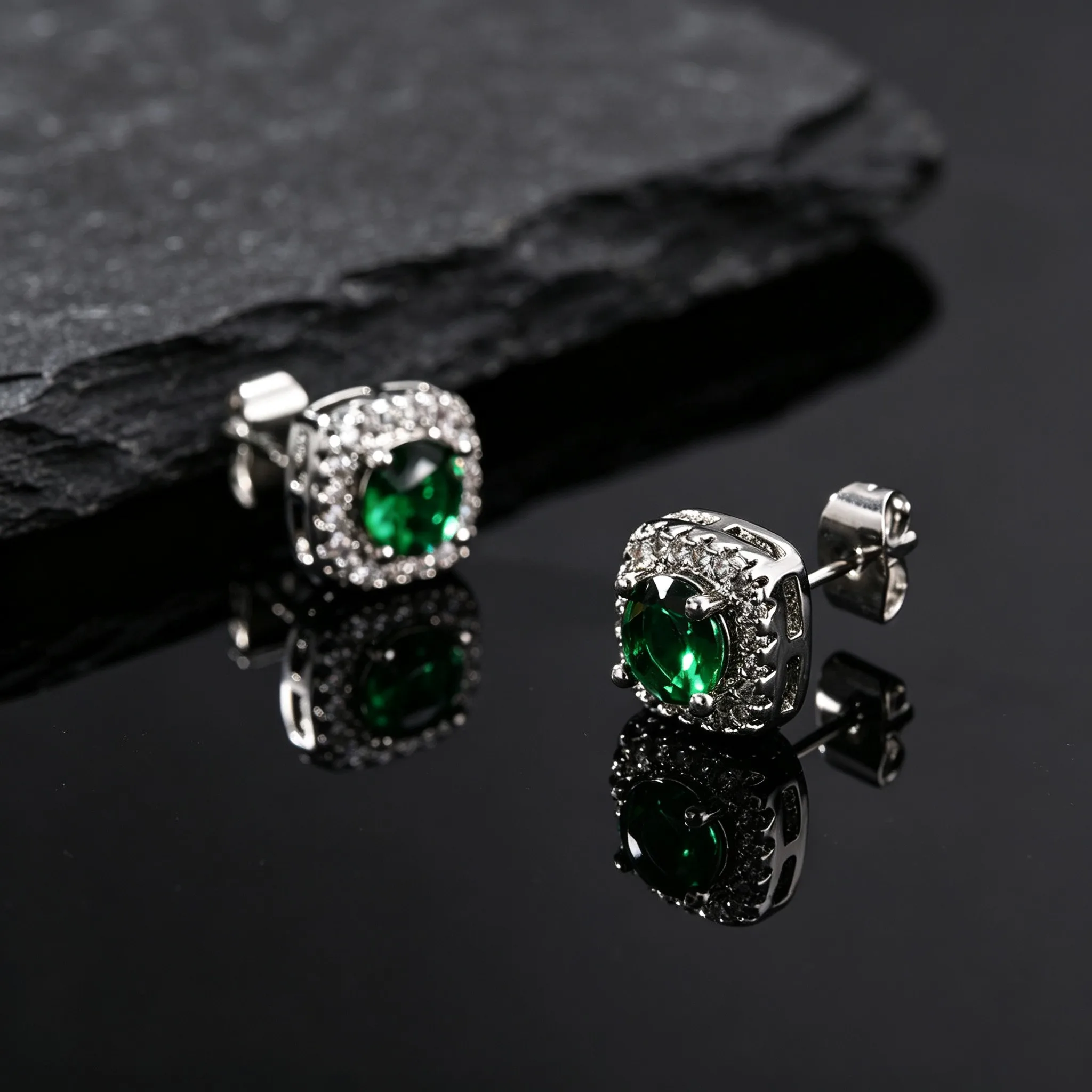 Luxuriöse weiße blaue Stein-Ohrstecker für Männer und Frauen, silberfarbene quadratische Kristall-Ohrringe, Hochzeits-Vintage-Schmuck – Detail 5