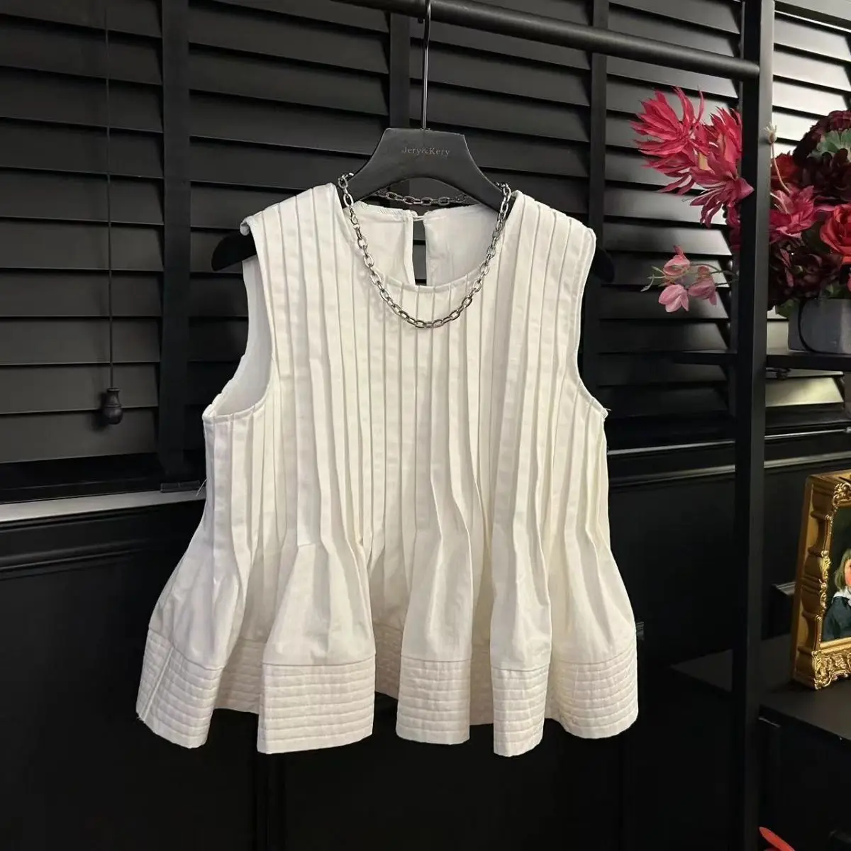 Sweet Pleated Sleeveless Shirt Korean Simple Vest Top Women's Summer Crew Neck Versatile Age-Reversing Clothing Female