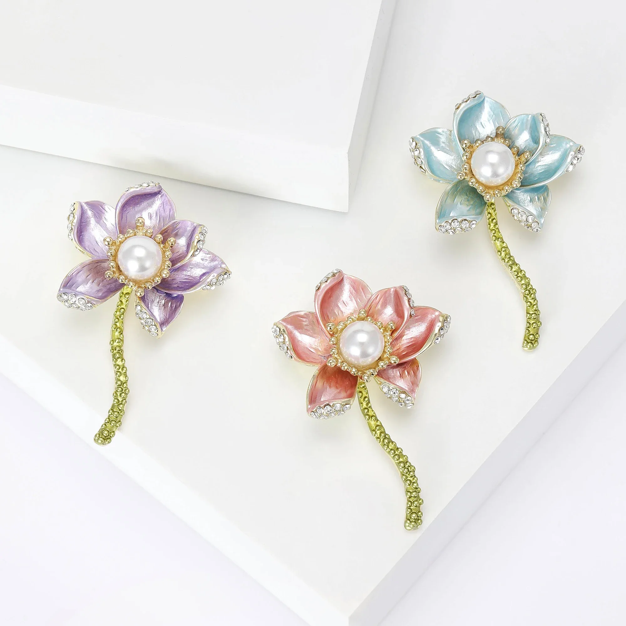 Enamel Lotus Flower Brooches for Women Unisex 3-color Pearl Flowers Pins Office Party Friend Gifts Accessories