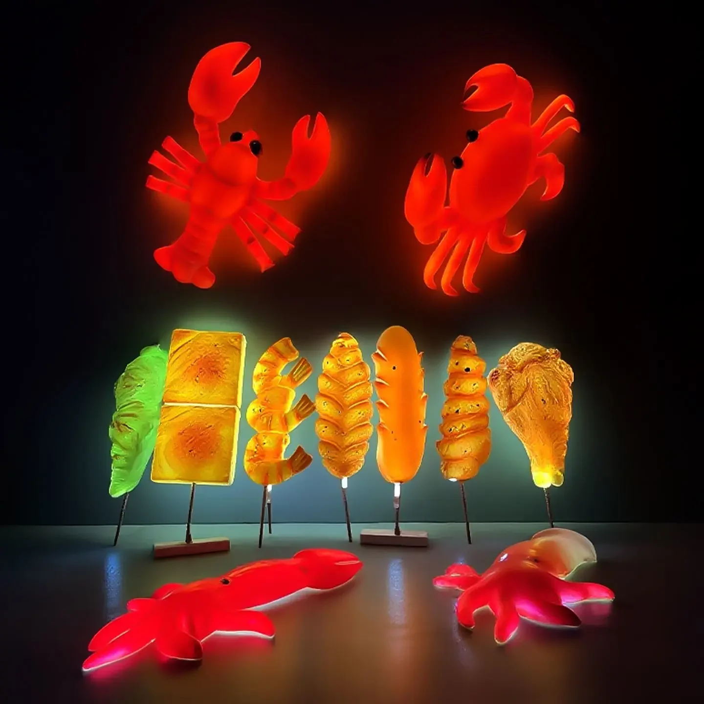 Simulated luminous lobster barbecue skewers fiberglass ornaments sculpture restaurant decoration model