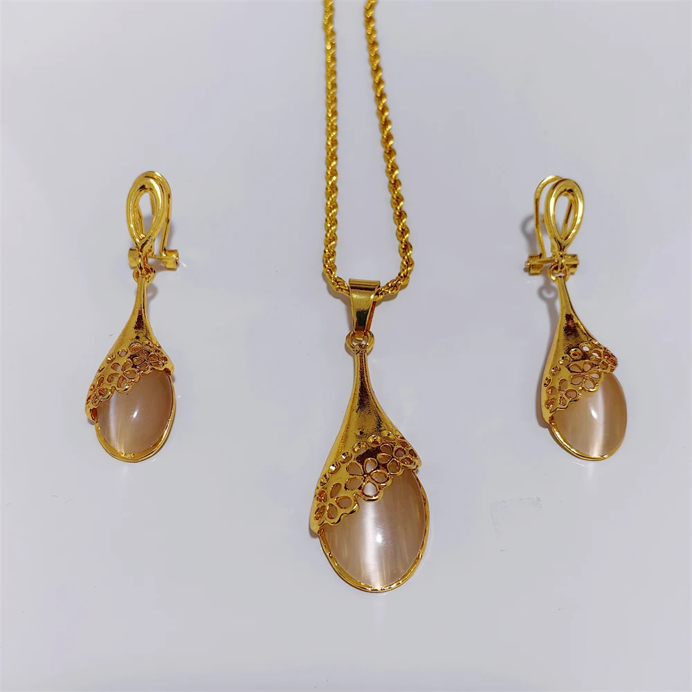 TITI Fashion little Pendant Necklace Earrings Set For Women Gold Plated 3PCS Choker Set Jewelry Trending Wedding Party Gift