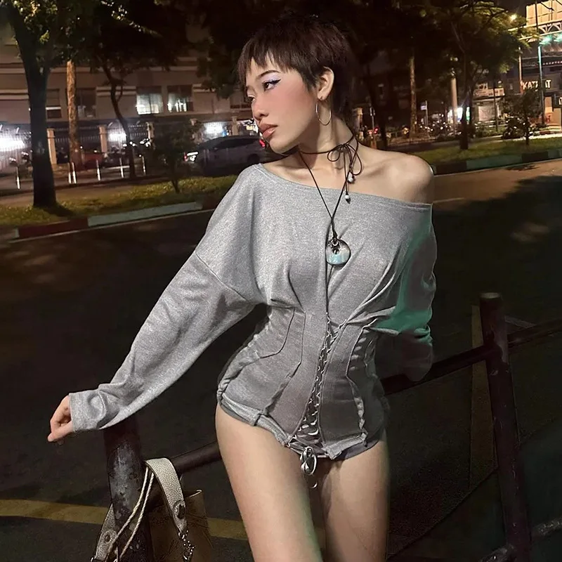 

Trendy Streetwear Y2K Unique Spicy Girl Outfit Waist Cinching Belt Design Color oulder Baring Long