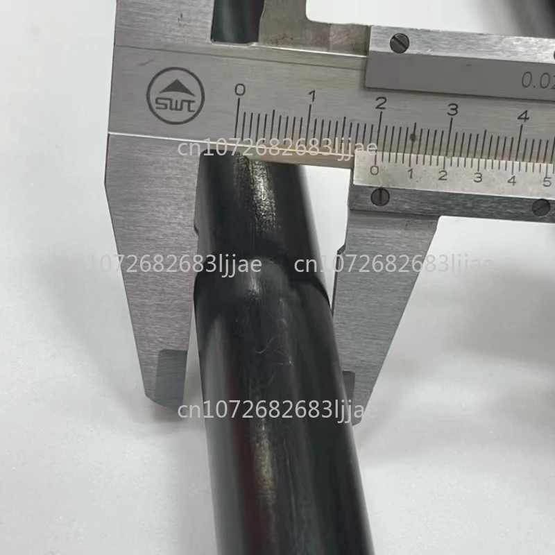 Bullbar decorative bar and automotive antenna flagpole:bold screw spring,large height limit belt to enhance off-road performance